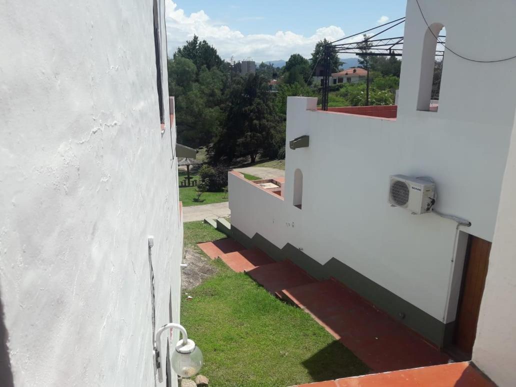 Departamentos Carlos Paz Bajada Al Lago Вила Карлос Пас Екстериор снимка