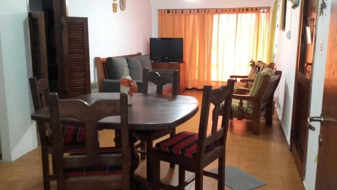 Departamentos Carlos Paz Bajada Al Lago Вила Карлос Пас Екстериор снимка