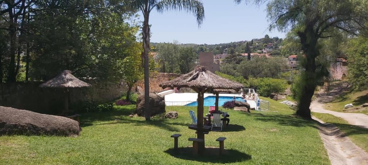 Departamentos Carlos Paz Bajada Al Lago Вила Карлос Пас Екстериор снимка